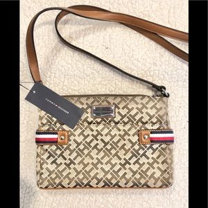 Tommy Hilfiger fabric w leather trim crossbody bag